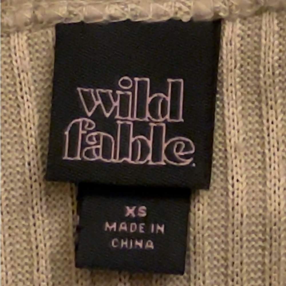 Wild Fable long sleeved crop top - Picture 3 of 3